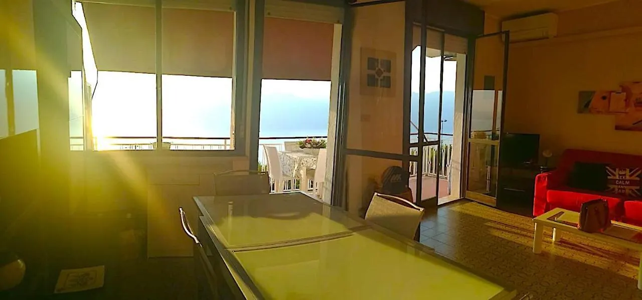 Spighetta 180° Apartment Torri Del Benaco 0*,